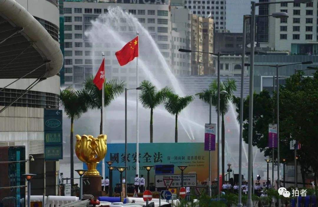 香港黄金一特二码中特(香港黄金一诗二码中特图片)