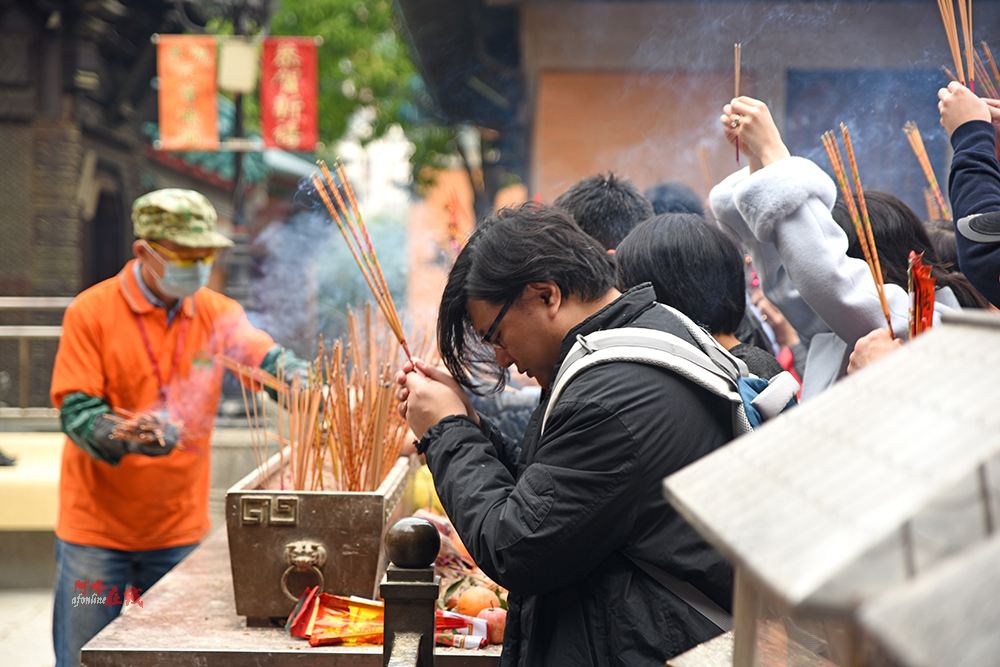 黄大仙一肖三码中特(黄大仙一肖中特论坛资料)